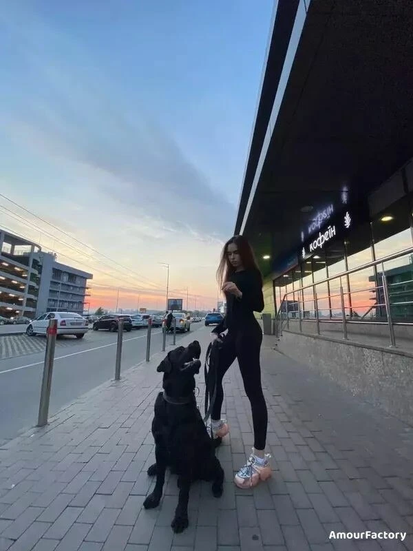 Anna Profile image 3