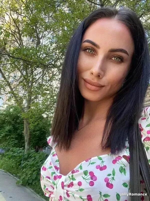 Diana, 26
