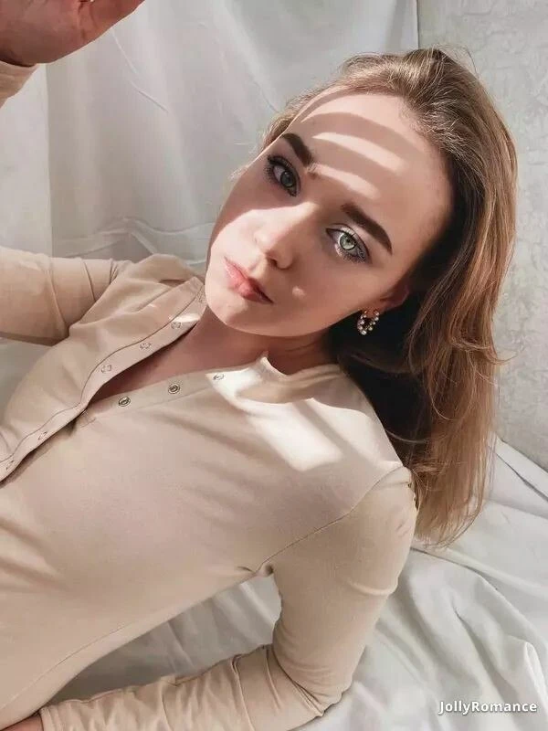 Alla Profile image 3